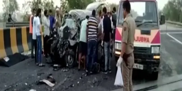 सड़क हादसा