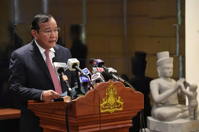 မြန်မာ့အရေးဆိုင်ရာ အာဆီယံအထူးသံတမန်ဖြစ်သူ ကမ္ဘောဒီးယားနိုင်ငံခြားရေးဝန်ကြီး ပရက်ဆော့ခွန်း