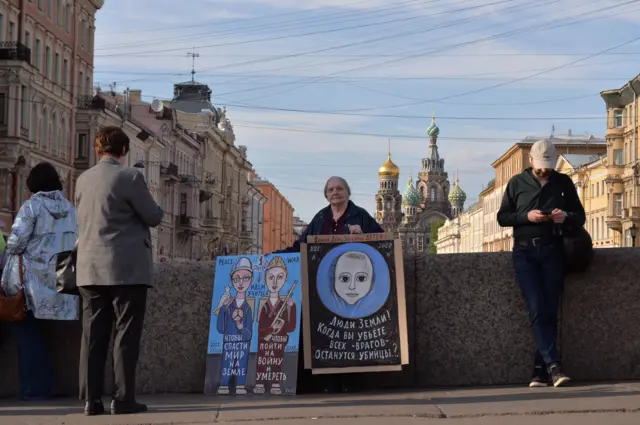 плакаты