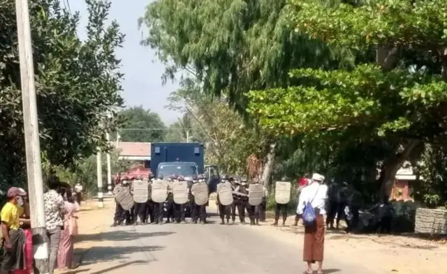 စေတုတ္ထရာ အန်အယ်လ်ဒီ လူငယ်တာဝန်ခံရဲ့ ဇနီးကို အကြမ်းဖက်မှုပုဒ်မနဲ့ ထောင် ၂၀ နှစ်ချ