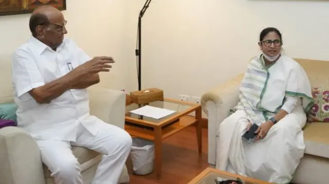 शरद पवार और ममता बनर्जी