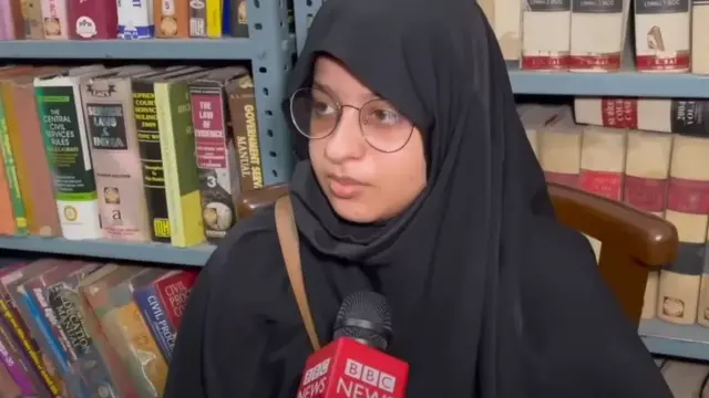முகமது ஜாவேதின் மகள் சுமையா