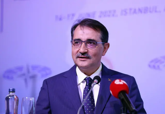 Enerji bakanı dönmez