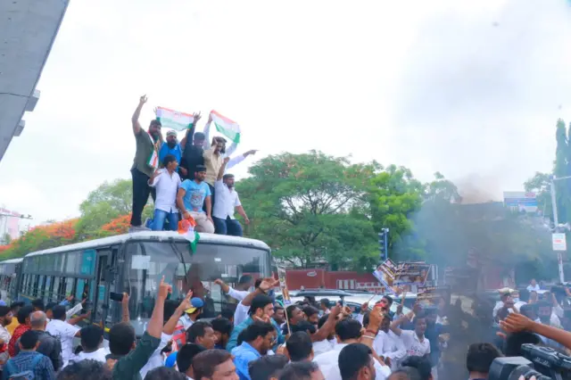 రాహుల్ గాంధీ ఈడీ విచారణకు నిరసనగా హైదరాబాద్‌లో కాంగ్రెస్ కార్యకర్తల ఆందోళన