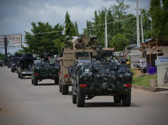 Soldiers join police and oda security agencies for di show of force