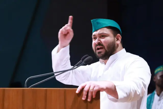 तेजस्वी यादव