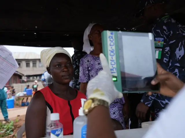 more fotos from Ekiti election