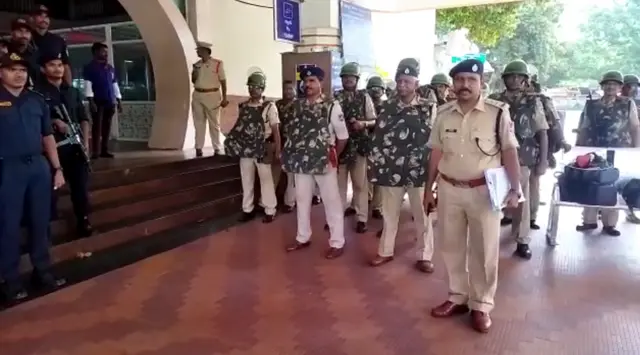 గుంటూరులో పోలీసు బందోబస్తు