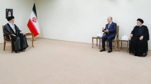 خامنه ای در دیدار با رئیس جمهور قزاقستان