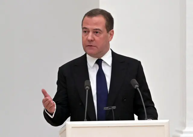 Медведєв