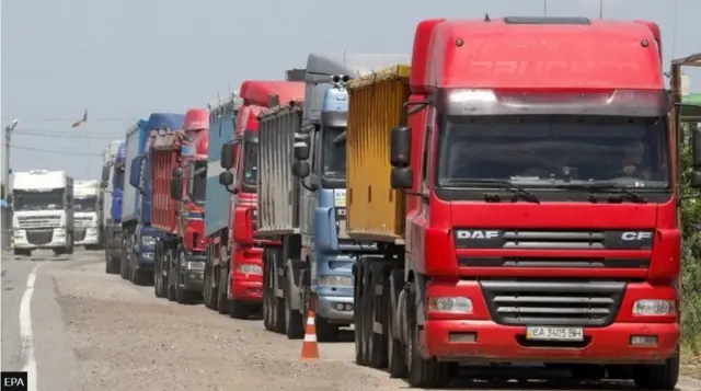 Украина буғдойини автомобиллар орқали Молдовадан олиб чиқишга ҳаракат қилинаяпти.