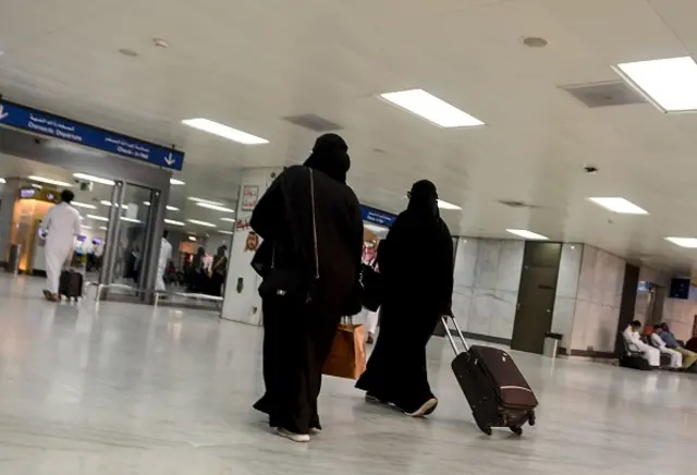 السعودية تلغي حظر السفر إلى تركيا ودول أخرى قبل زيارة ولي العهد إلى أنقرة