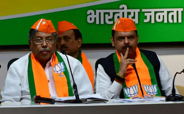 चंद्रकांत पाटील और देवेंद्र फडणवीस