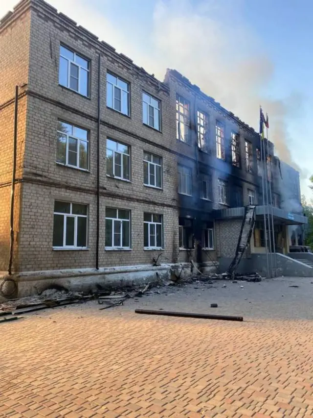 Разрушенная в Авдеевке школа