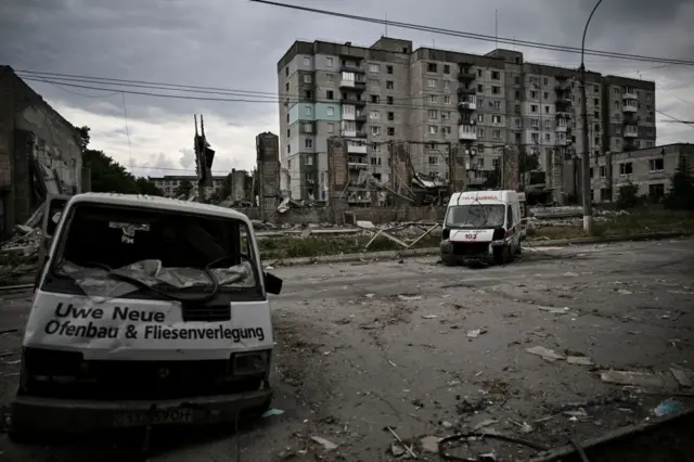 Последствия обстрела в Лисичанске