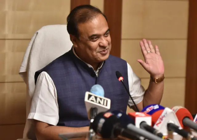 असम के मुख्यमंत्री हिमंत बिस्व सरमा
