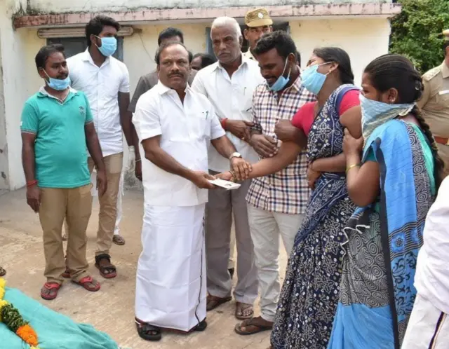 கடலூர் அருகே பட்டாசு ஆலையில் வெடி விபத்து – 4 பேர் பலி