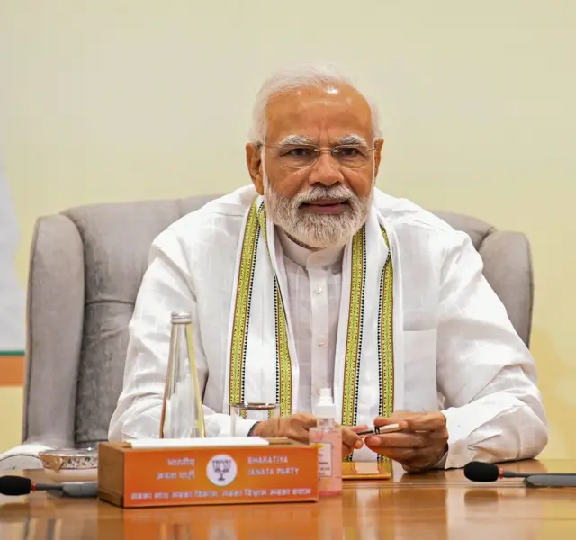 प्रधानमंत्री नरेंद्र मोदी
