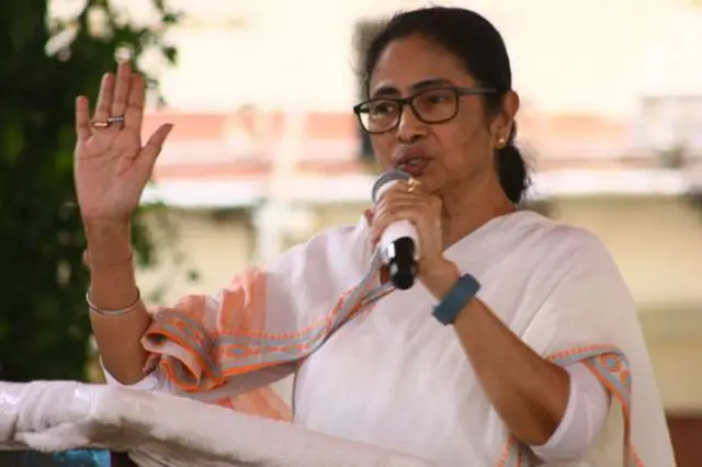 పశ్చిమ బెంగాల్ ముఖ్యమంత్రి మమతా బెనర్జీ