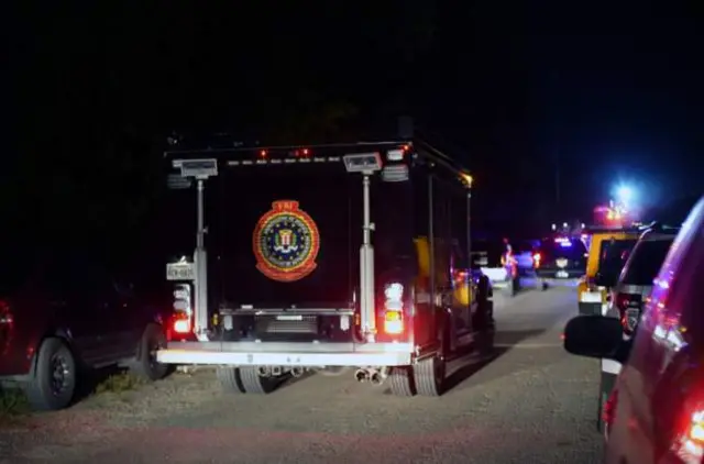 అమెరికా ఫెడరల్ బ్యూరో ఆఫ్ ఇన్వెస్టిగేషన్ అధికారులు ఈ కేసును విచారిస్తున్నారు