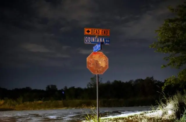 ఈ రోడ్డు చివరే కంటైనర్‌ కనిపించింది