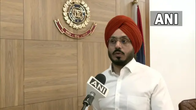 दिल्ली पुलिस के अधिकारी केपीएस मल्होत्रा