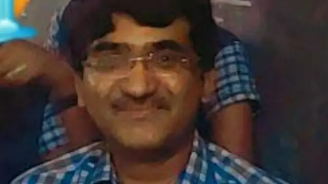 ஆசிரியர்