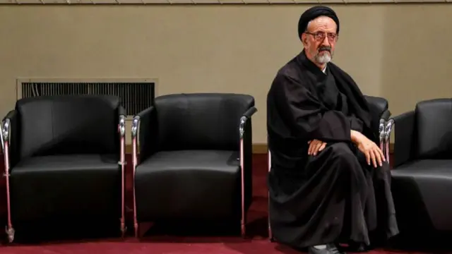 محمود دعایی متولد یزد بود و به هنگام مرگ ۸۱ سال داشت.