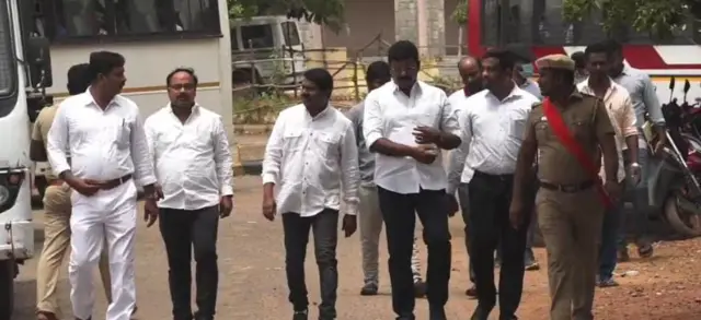 சீமான்