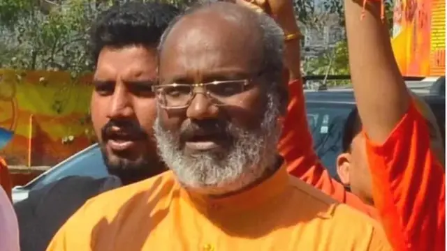 यति नरसिंहानंद