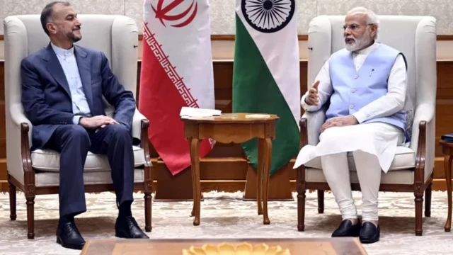 ईरानी विदेश मंत्री ने बुधवार को भारतीय प्रधानमंत्री नरेंद्र मोदी से भी मुलाक़ात की