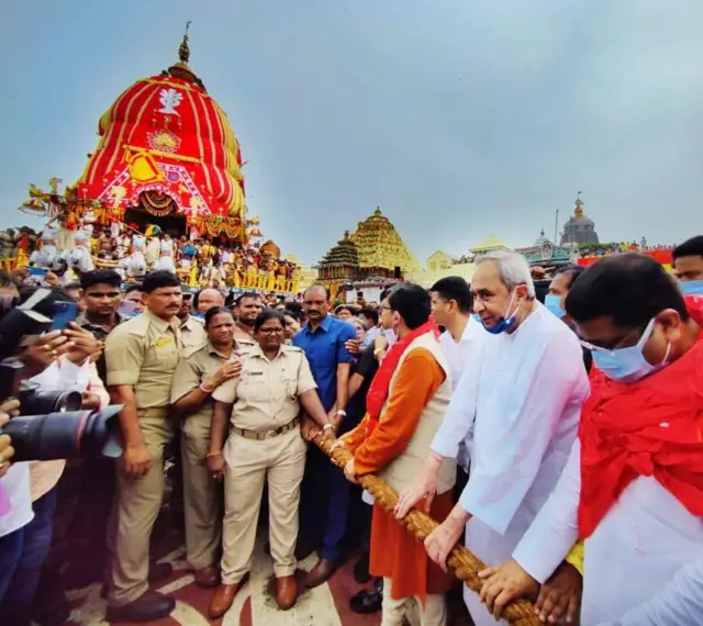 పూరి జగన్నాథ్ రథ యాత్రలో ఒడిశా ముఖ్యమంత్రి నవీన్ పట్నాయక్