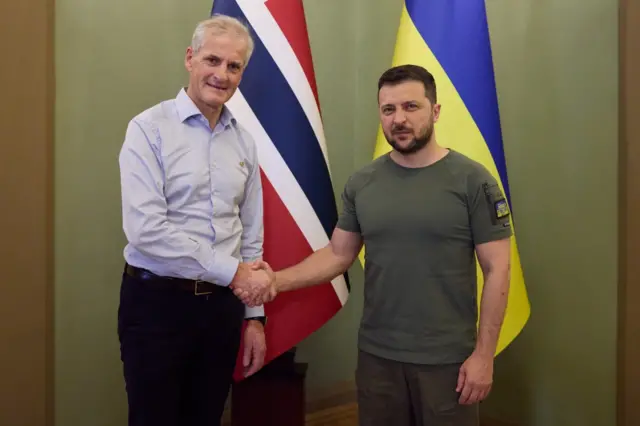 Норвезький прем'єр Йонас Гар Стьоре повідомив про надання допомоги у 1 млрд євро під час візиту до Києва