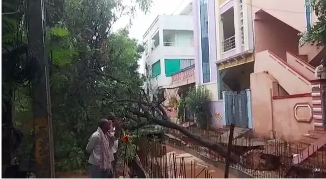 వర్షాలు