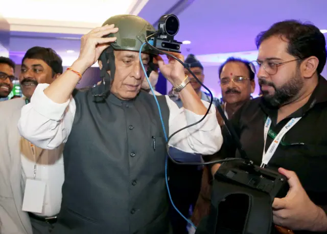 रक्षा मंत्री राजनाथ सिंह