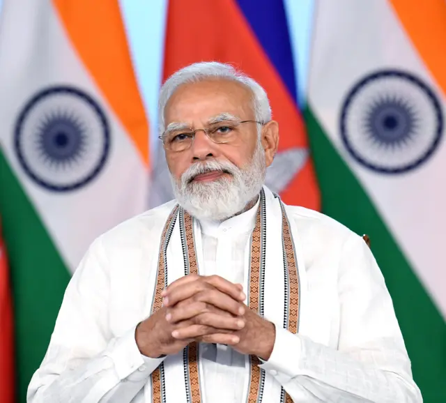 नरेंद्र मोदी
