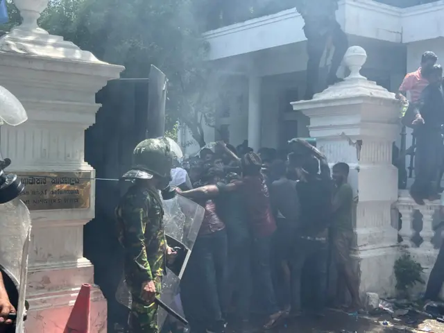प्रदर्शन