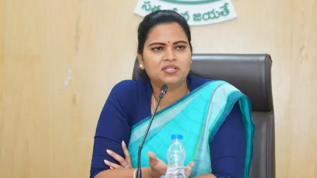 ఆంధ్రప్రదేశ్ వైద్యఆరోగ్యశాఖ మంత్రి విడదల రజిని