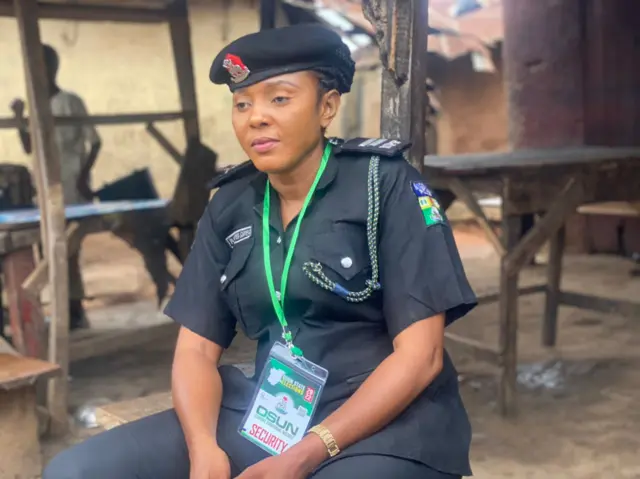 Police officer balance for one polling unit