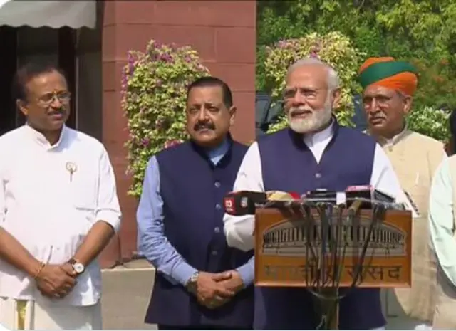 मोदी