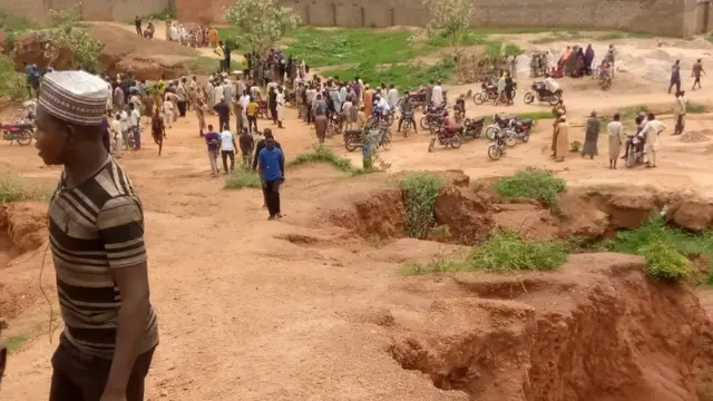 DI place wia di land slide happun