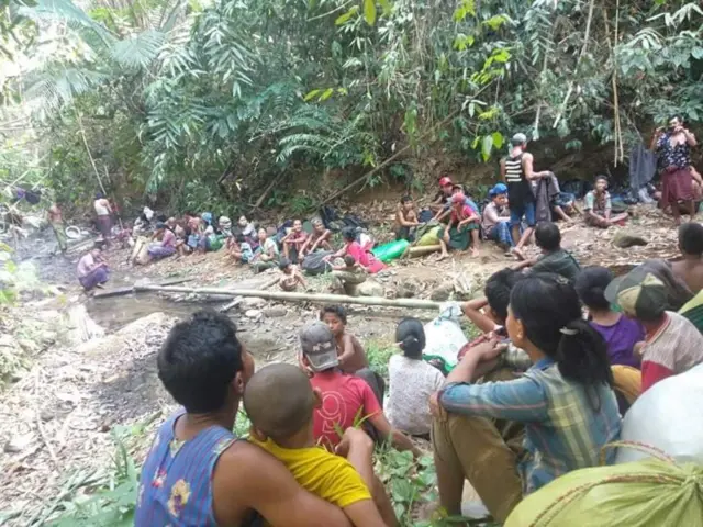 စစ်ဘေးရှောင်တွေ