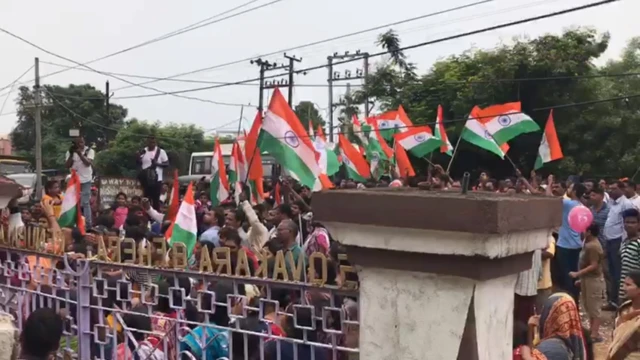 ద్రౌపది ముర్ము ఇంటి వద్ద సంబరాలు