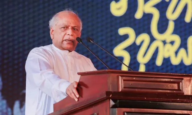 దినేష్ గుణవర్దెన