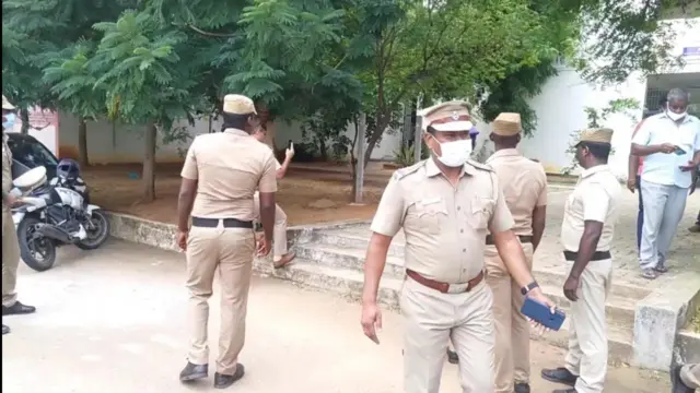 விழுப்புரம்: தனியார் கல்லூரியில் மாடியிலிருந்து விழுந்த மாணவி