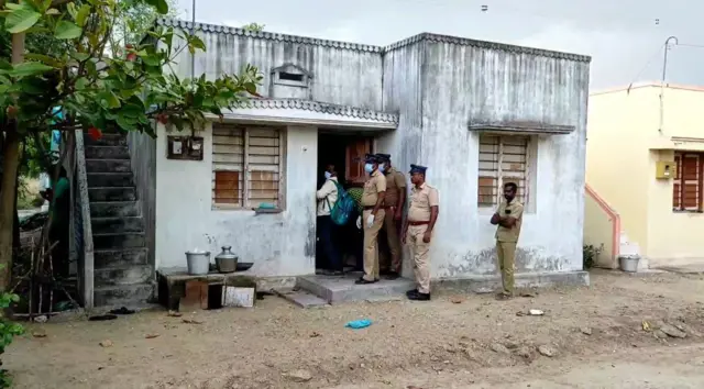 கோவில்பட்டி அருகே காதல் திருமணம் செய்த தம்பதி வெட்டிக் கொலை