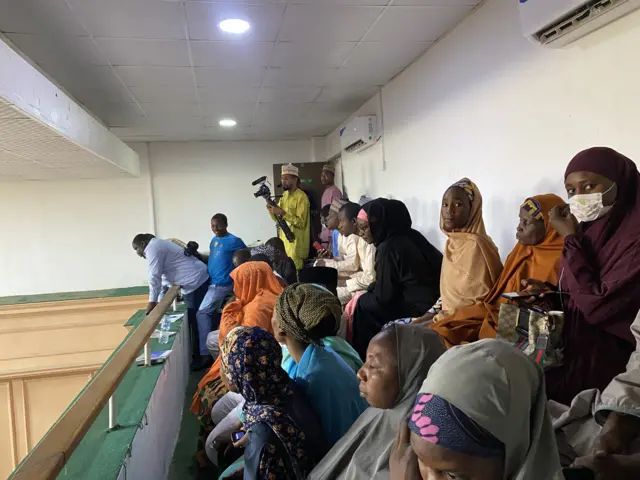 Hanifa murder: Court room full as pipo dey wait for judgement