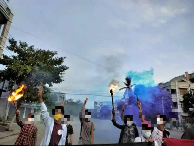 လူထုသစ္စာအဓိဌာန်ပြုပွဲ