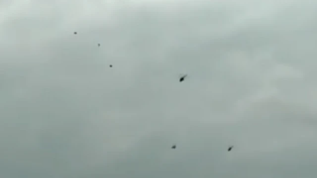 काले गुब्बारे