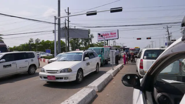 ရန်ကုန်မြို့ တစ်နေရာ (ပုံဟောင်း)